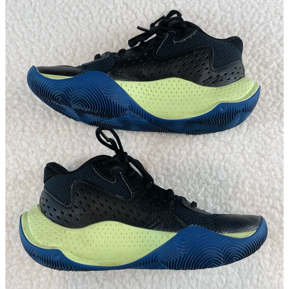 UNDER ARMOUR • Kids Black/Green Jet '23 Basketball Sneakers, 3.5Y - Picture 13 of 16